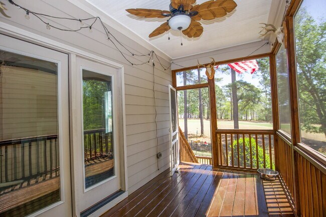 Building Photo - "Spacious 4-Bedroom Gem with 2.5 Baths at ...