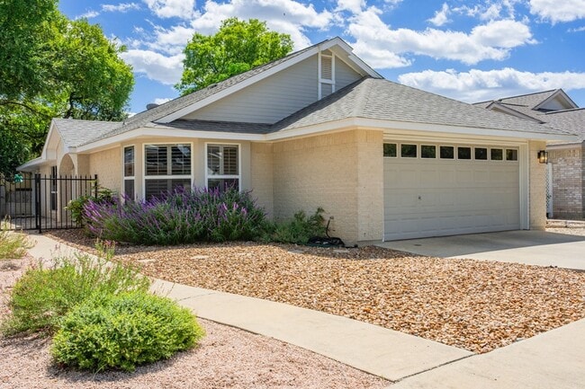 Building Photo - 127 Terrace Ln