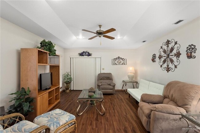 Building Photo - 9 Ashley Dr