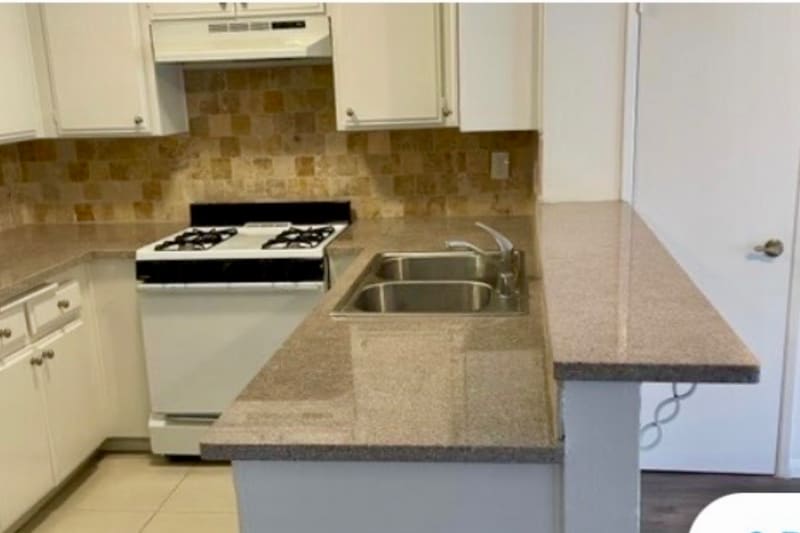 Building Photo - 3838 Vinton Ave