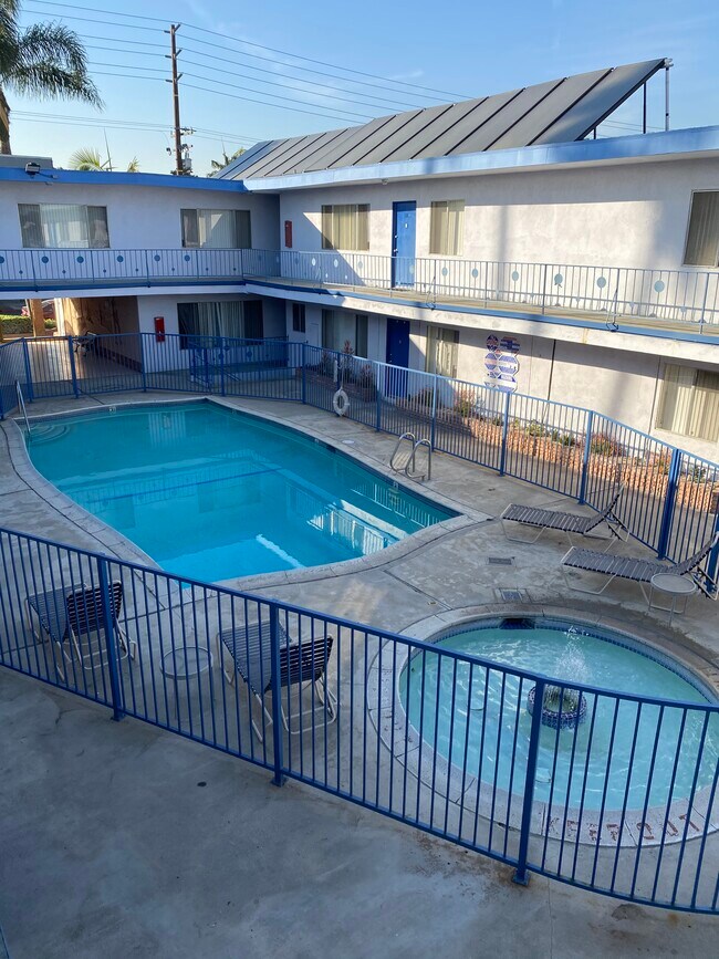 Courtyard - 17030 Yukon Ave