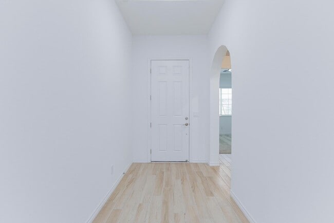 Building Photo - 55+ Guard-Gated Home – Move-In Ready