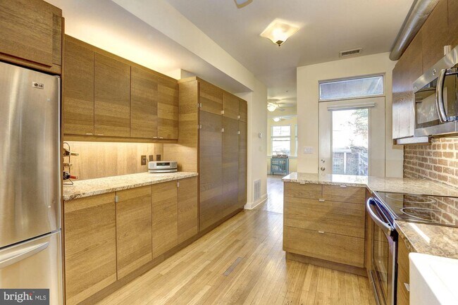 Building Photo - 4114 New Hampshire Ave NW