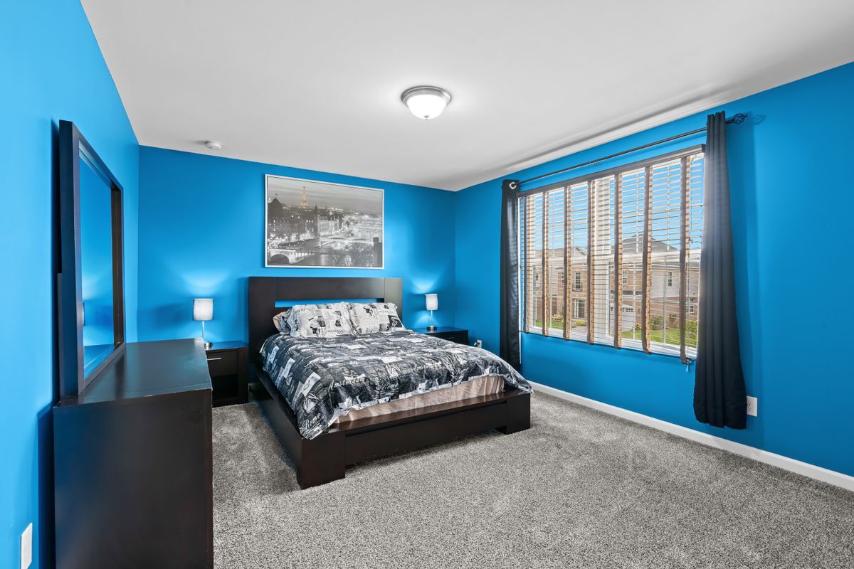 Building Photo - 49645 Hartwick Dr