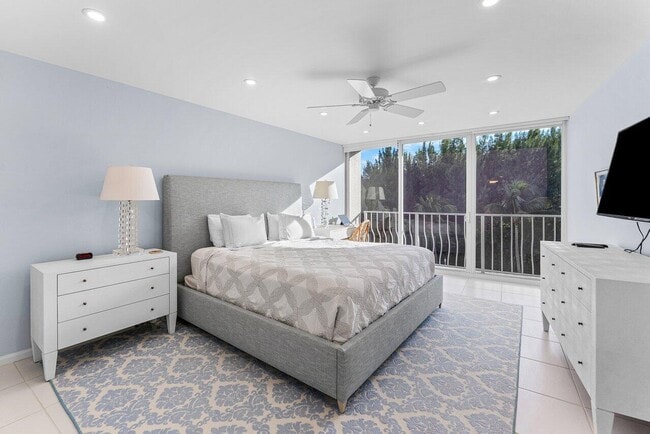 Building Photo - 2774 S Ocean Blvd