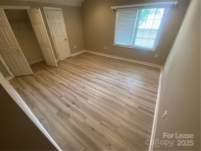 Building Photo - 8730 Devonshire Dr