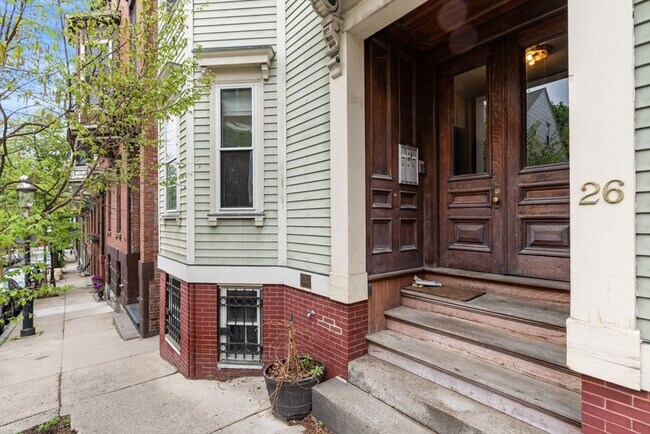 Building Photo - 26 Cordis St
