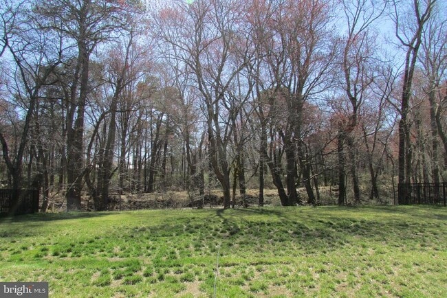 Building Photo - 30155 Creekview Cir