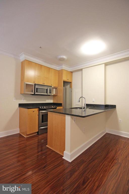 Building Photo - 1121 24th St NW