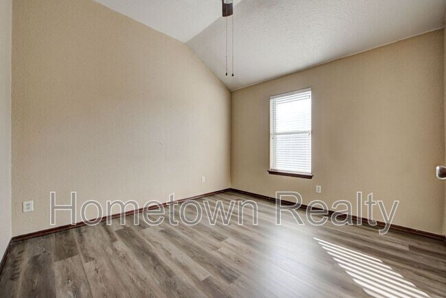 Building Photo - 16416 Oconee Creek Dr