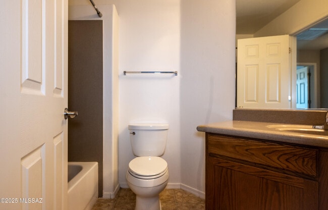 Building Photo - 27 W Camino Rancho Quito