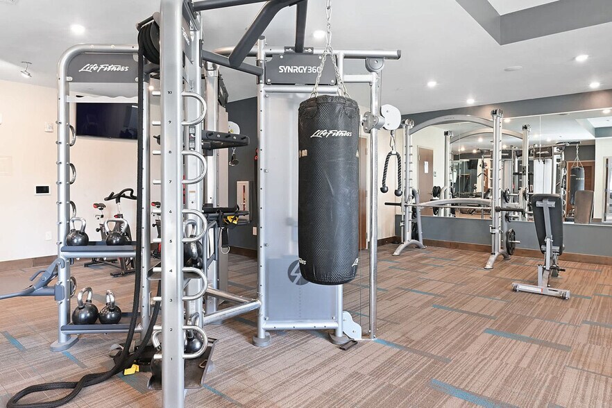 Building Photo - 28 Woolfe St