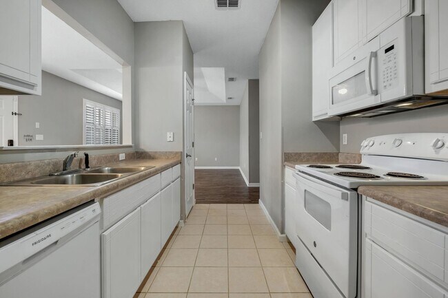 Building Photo - 1652 Corey Wood Cir