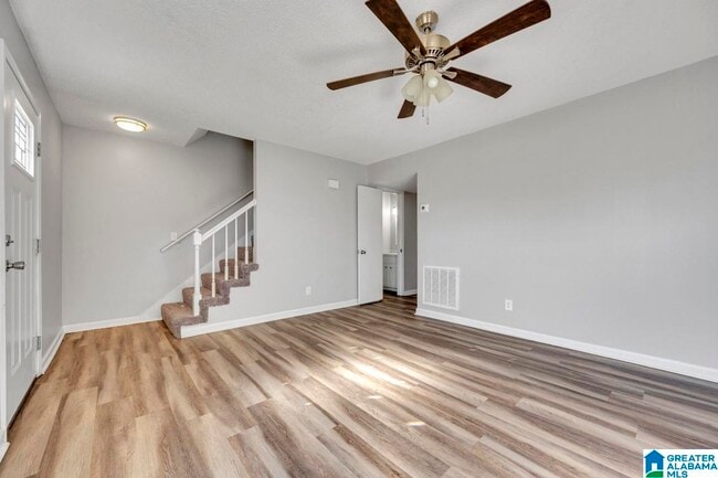 Building Photo - 5530 St James St