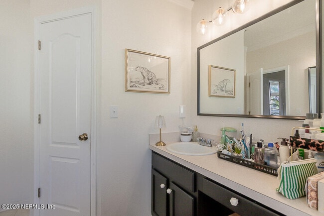 Building Photo - 2337 Matheson Dr