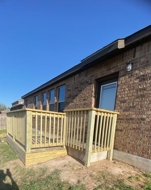 Building Photo - 609 John Muir Trl
