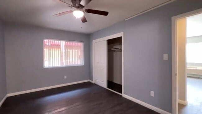 Building Photo - 1539 Pumalo St E