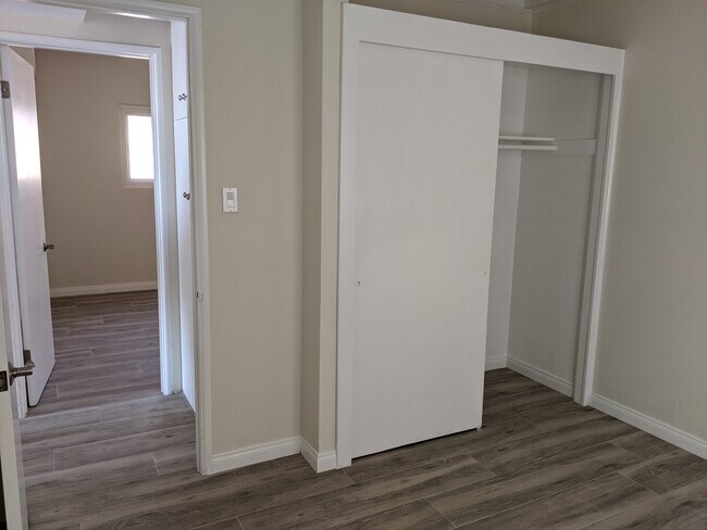 3rd Bedroom - 6949 Trolleyway