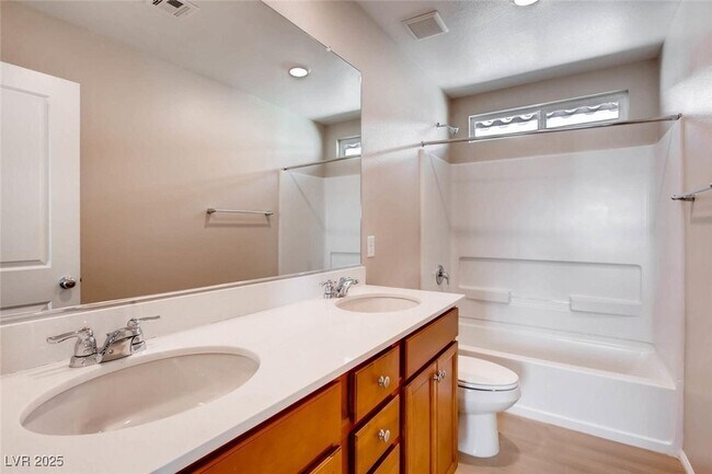 Building Photo - 3116 Paladi Ave