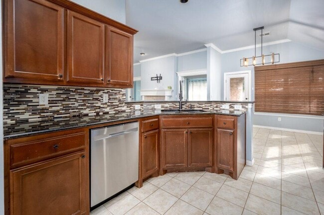 Building Photo - 13516 Gramercy Park Pl