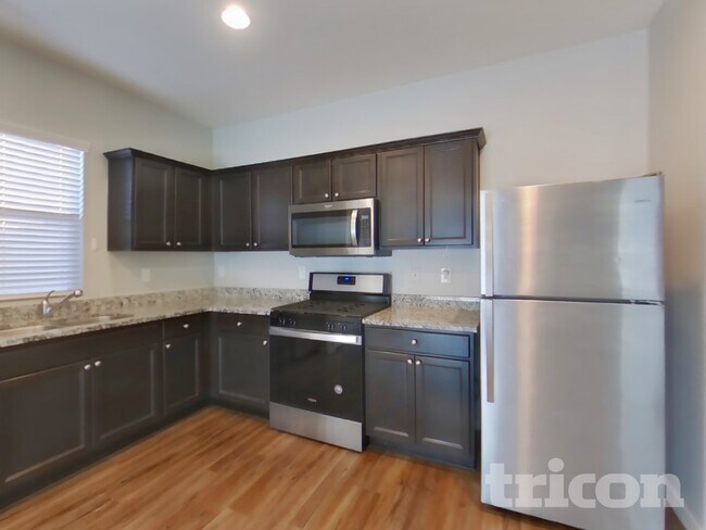 Building Photo - 33598 N Draba Ln