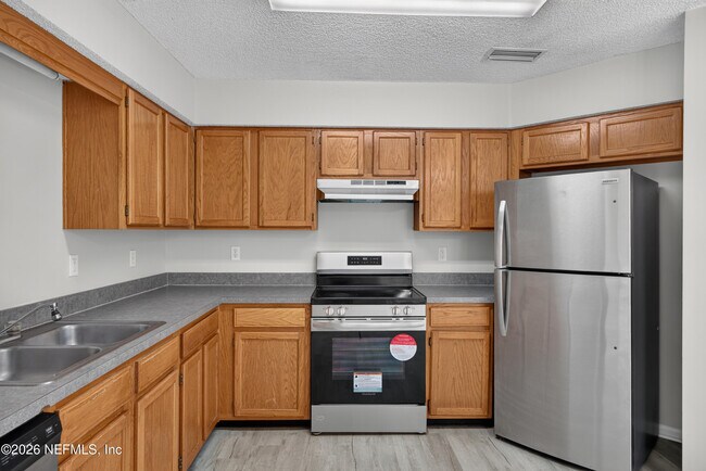 Building Photo - 8519 Blazing Star Ct