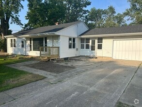 Building Photo - 3 Bedroom Home in Valpo