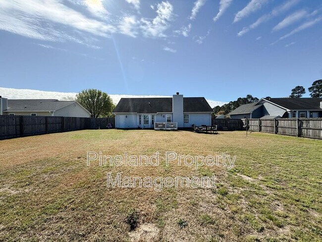 Building Photo - 301 Buckeye Dr