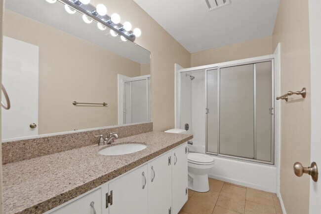 Building Photo - 129 N Cabrillo Ave