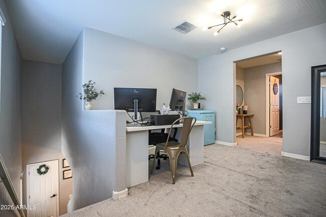 Building Photo - 8820 W Lamar Rd