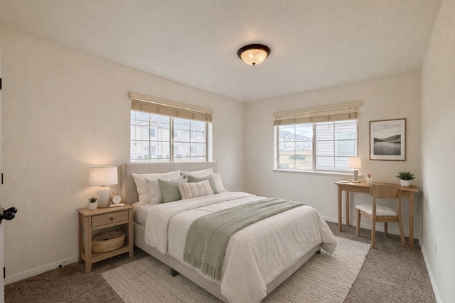 Building Photo - 2515 450 S