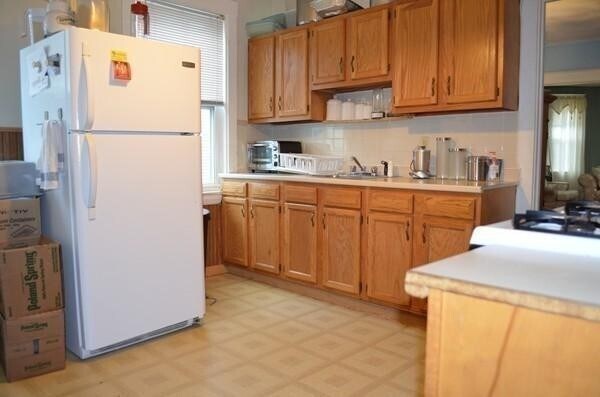 Building Photo - 19 Montfern Ave