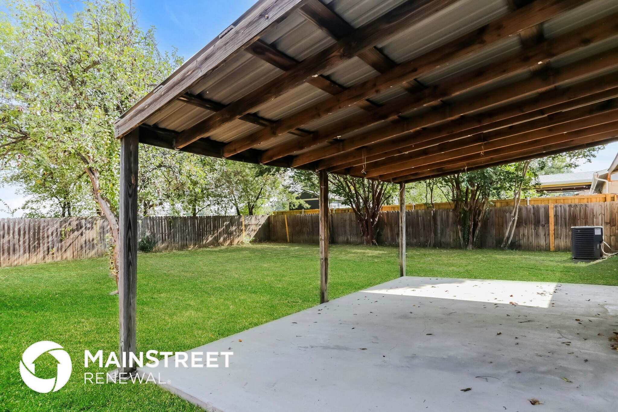 Building Photo - 817 Sandalwood Ln