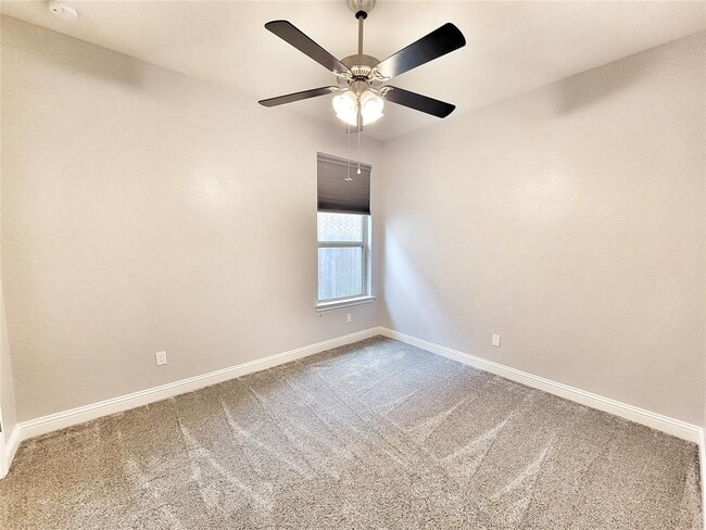 Building Photo - 2316 Vineyard Terrace Ln