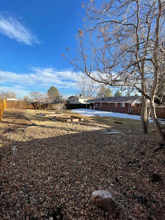 Building Photo - Beautiful 3 Bed and 2 Bath in Northglenn