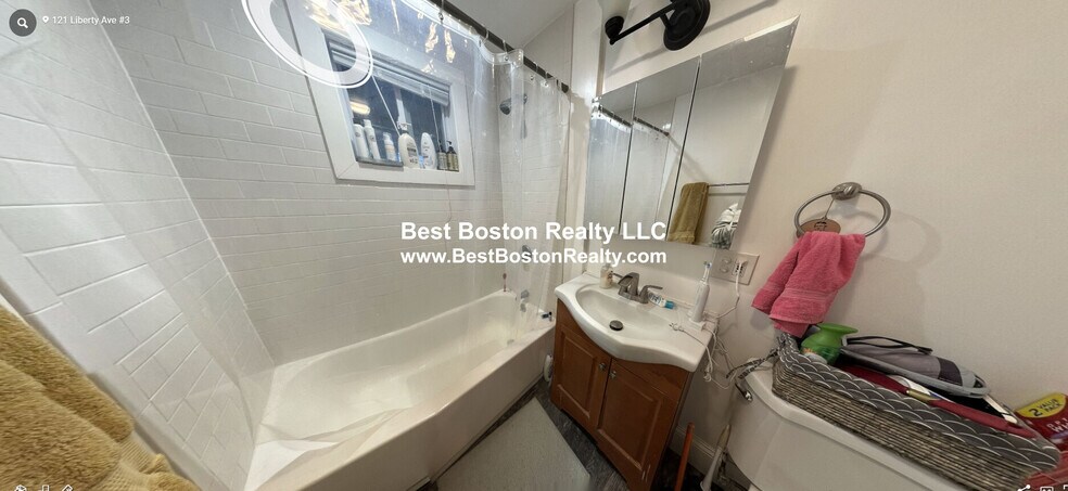 Building Photo - 121 Liberty Rd