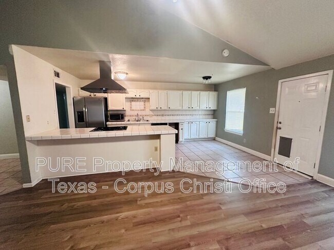 Building Photo - 7433 Spitfire Dr