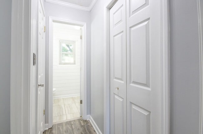 Building Photo - Three Bedroom Home for Rent with Two Bonus Areas!!!