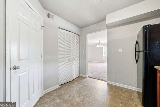 Building Photo - 117 Brittany Ct