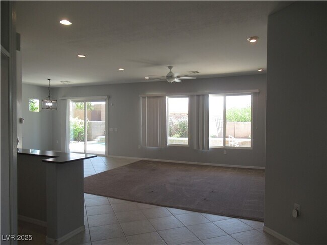 Building Photo - 2091 Clearwater Lake Dr