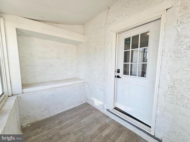 Building Photo - 844 West Chester Pike