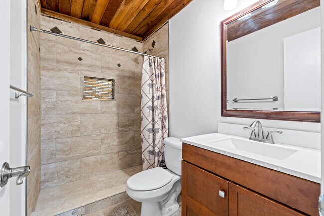 Building Photo - 11989 Persimmon Blvd