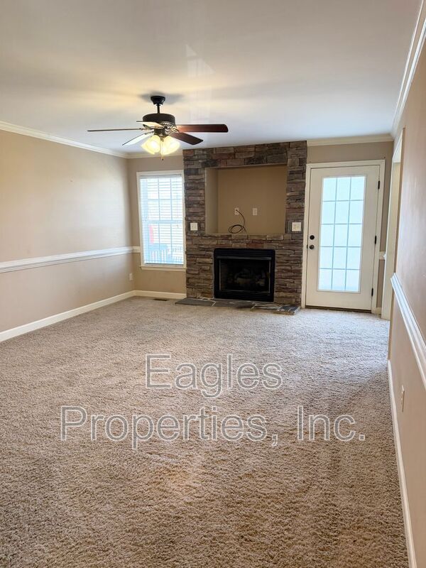 Building Photo - 312 Charlie Braswell Rd