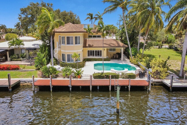 Building Photo - 2484 SE 12th St