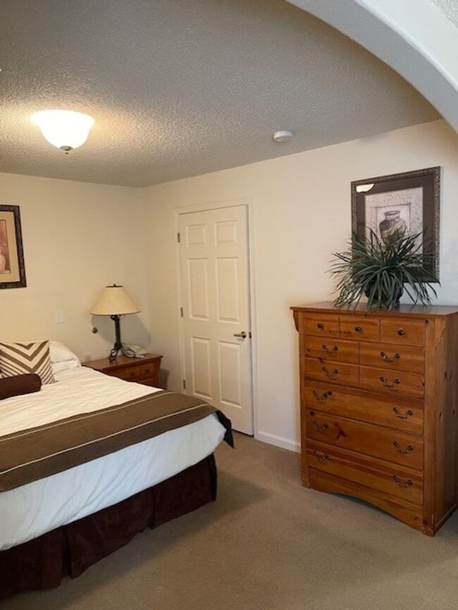 Building Photo - Highland Estates Resorts