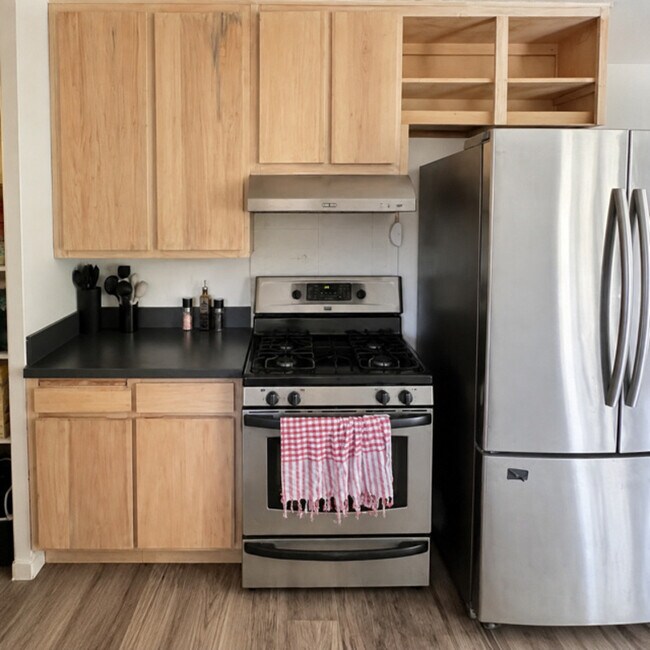Building Photo - 1300 Timberlake Cir