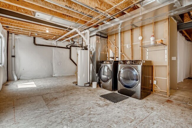 Building Photo - Gorgeous light and bright home in desirable Hearth neighborhood