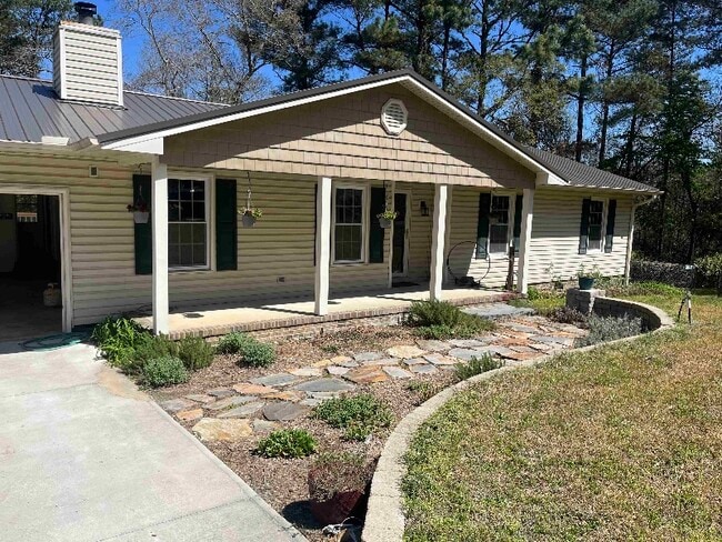 Building Photo - 580 Woodington Rd