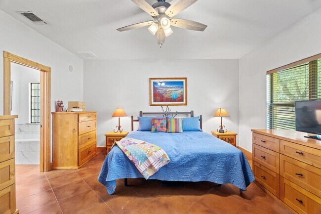 Building Photo - 102 Camm Lary Cir