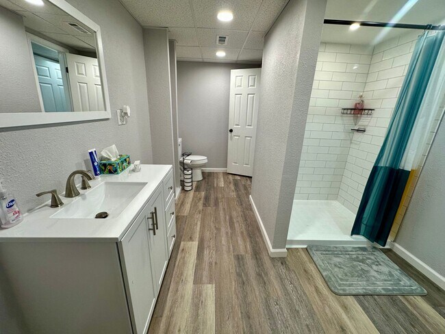 Building Photo - 301 Carmel Valley Way